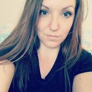 Meet your Posher, Leah